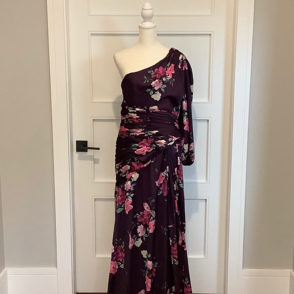 Mac Duggal Leena Floral One-Shoulder Gown Plum Floral Medium